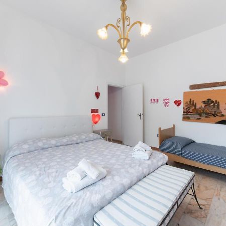 Flaminia Bright & Roomy Apartment Pésaro Exterior foto